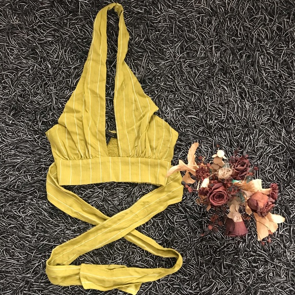 Forever 21 Contemporary Halter Wrap Top - Picture 1 of 1